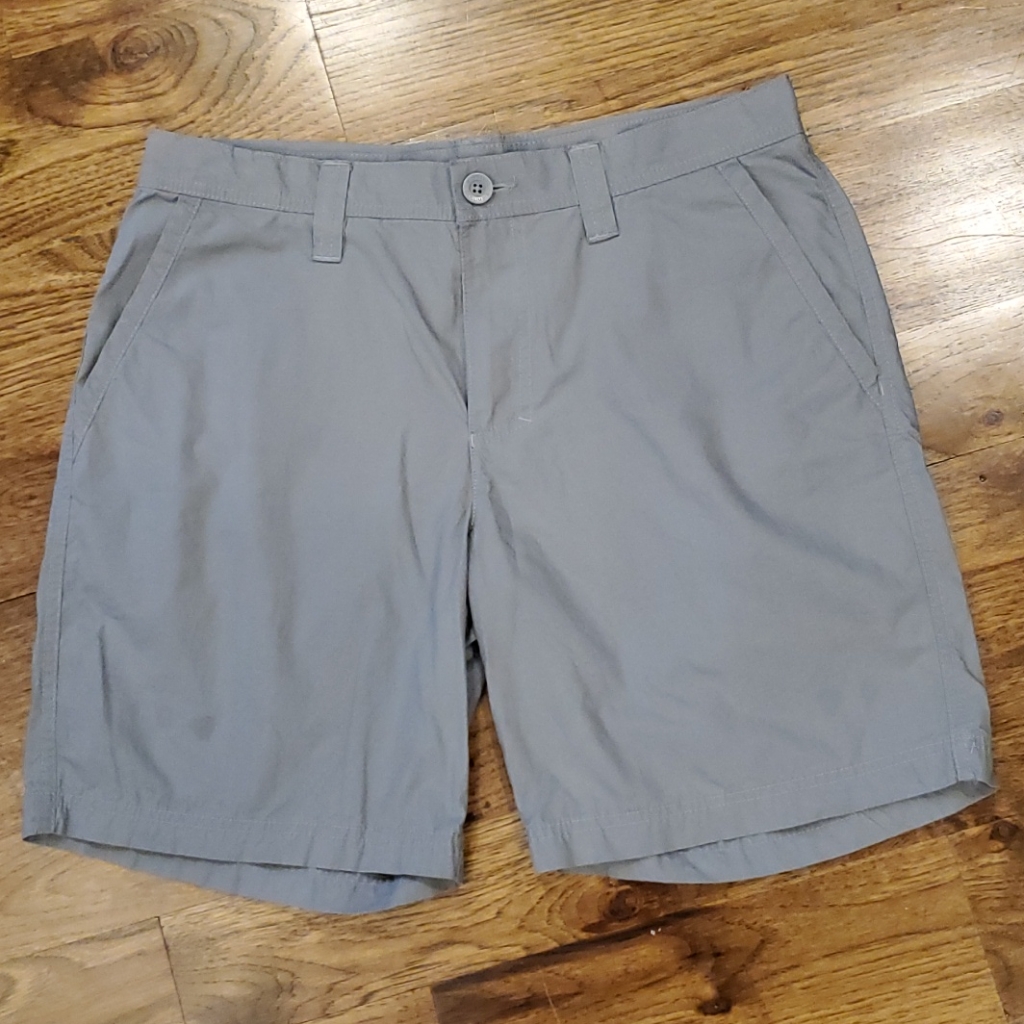 Mens Columbia Gray Lightweight Shorts Size 32